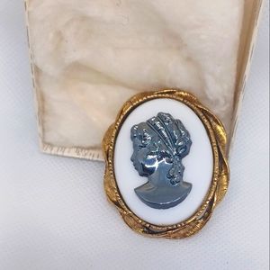Black and White Cameo Brooch